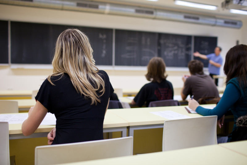 What is the best way to write a theme analysis essay?